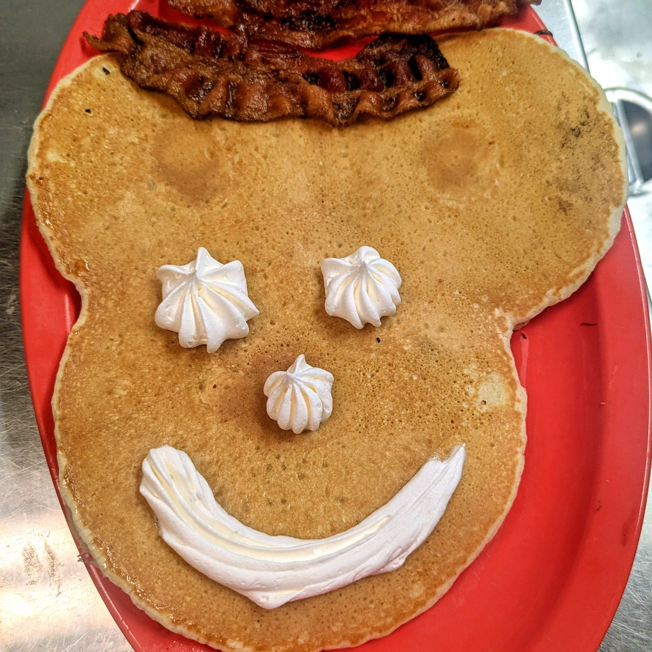 Mickey Cake Bacon.